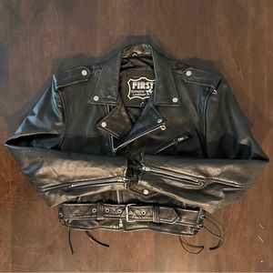 Rare Vintage “First Genuine Leather” Black Motorcycle Jacket Mint Condition Sz M